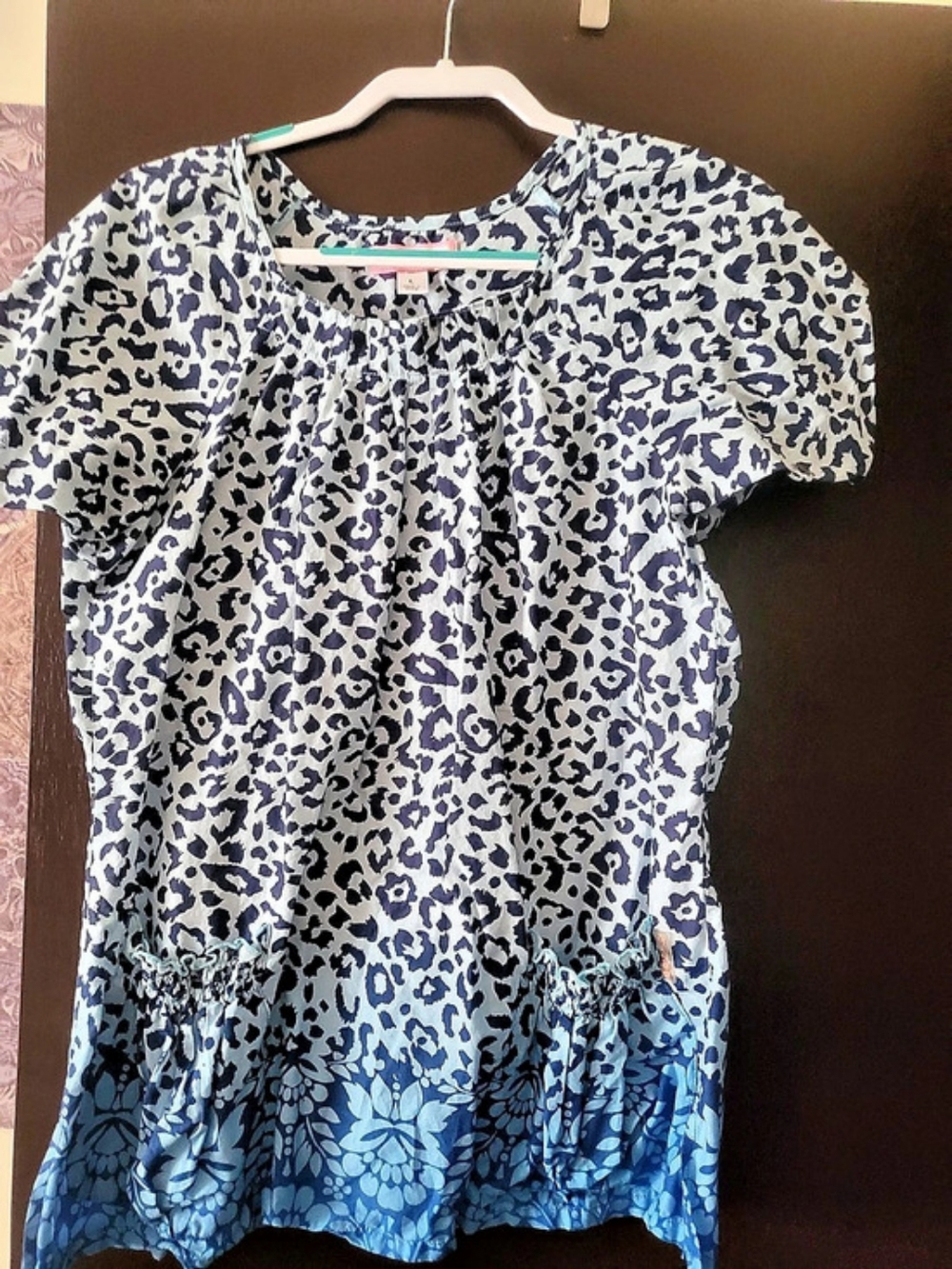 Koi Women's Animal Print Blouse in Blue & White Size Large